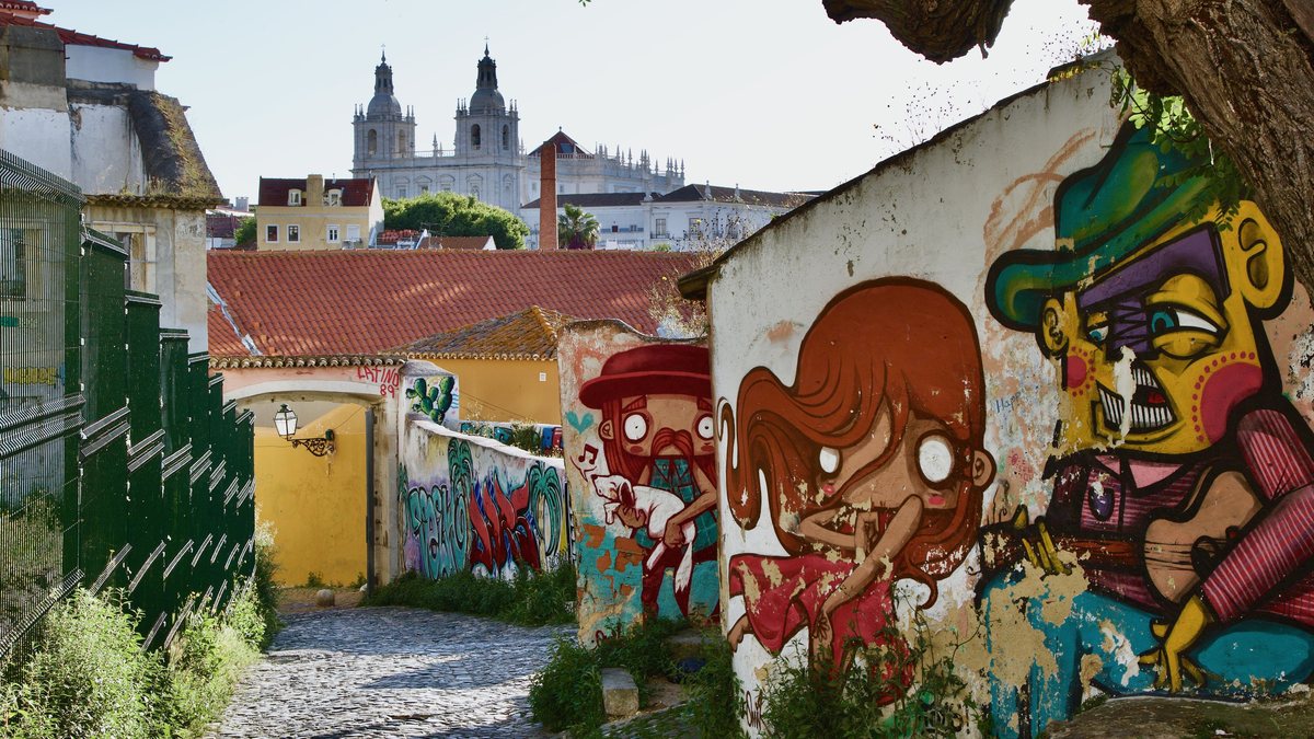 Alfama y Mouraria, Lisboa: Street Art en los Barrios Más Antiguos de la Capital Portuguesa