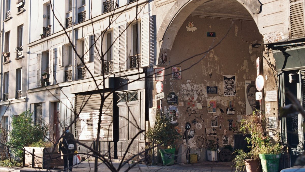Belleville, París: El Barrio Donde el Street Art Parisino Nació y Sigue Vivo