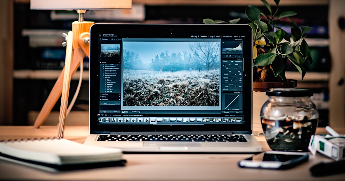 Edición de Fotos de Murales: Lightroom, Snapseed y Técnicas Profesionales