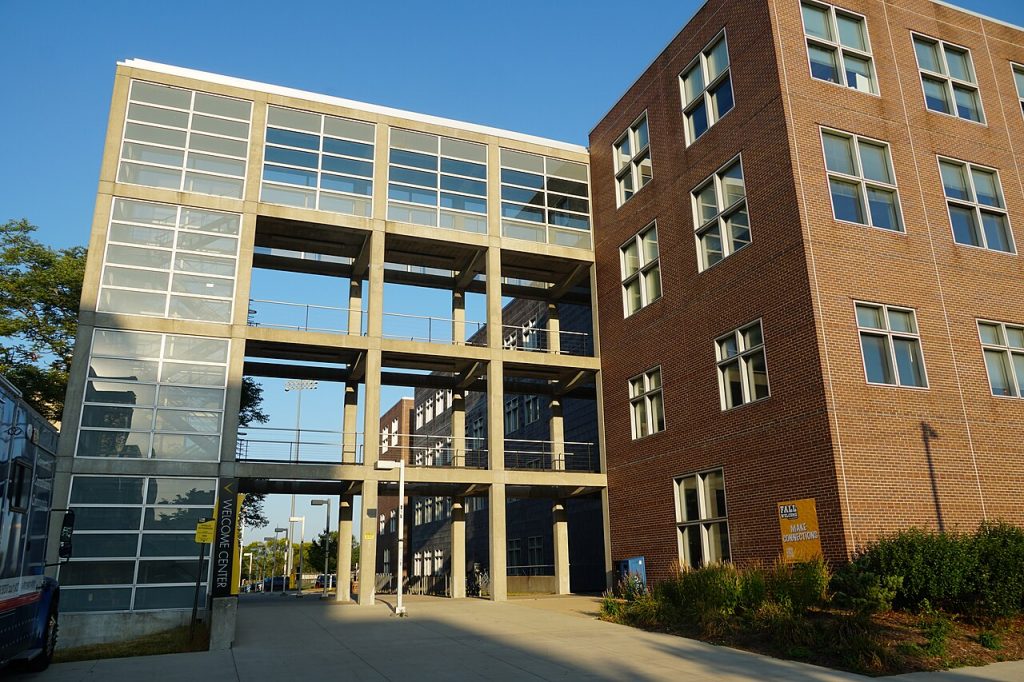 urban architecture (foto: Caelb375 / CC BY 4.0, Wikimedia Commons)