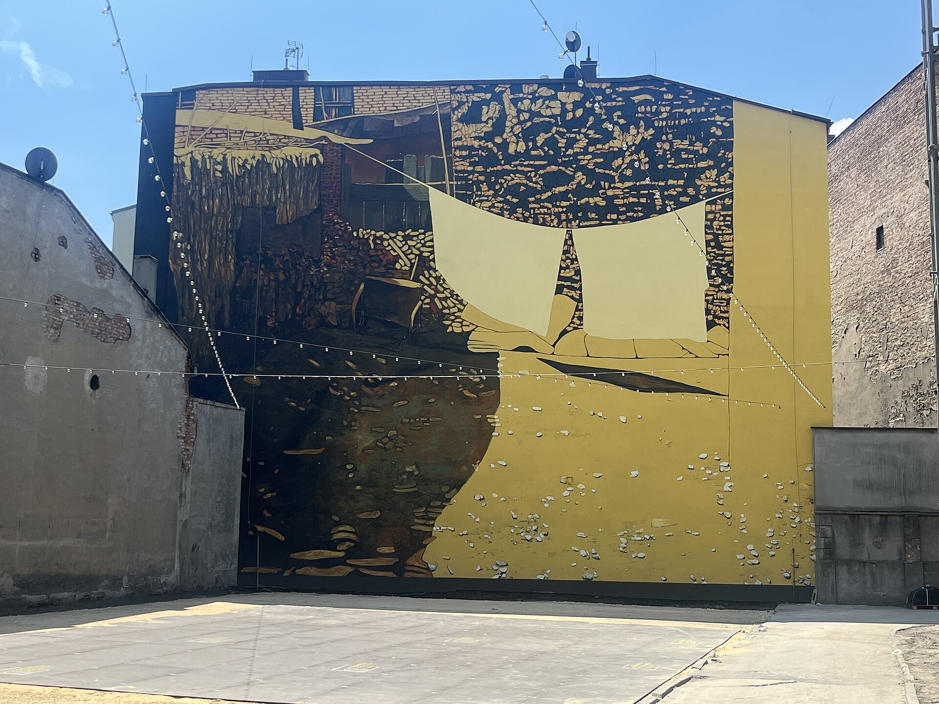 Un mural de ocho plantas siempre sale inclinado, y hay dos formas de arreglarlo