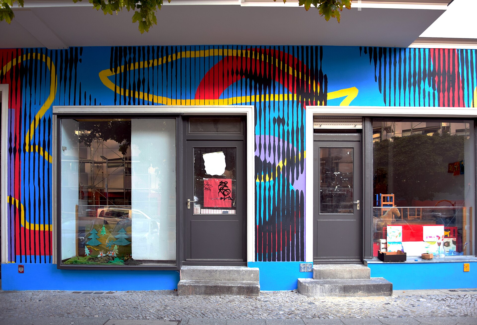 En Ortica cada mural sale de un archivo histórico